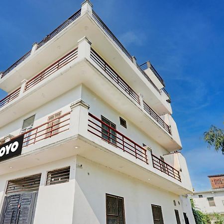 Chinhat Oyo Flagship Shine Hotel מראה חיצוני תמונה