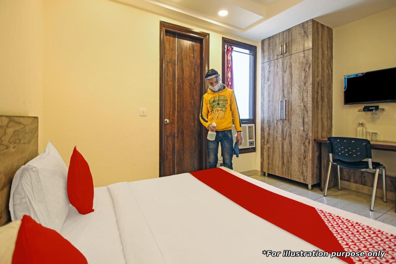 Chinhat Oyo Flagship Shine Hotel מראה חיצוני תמונה