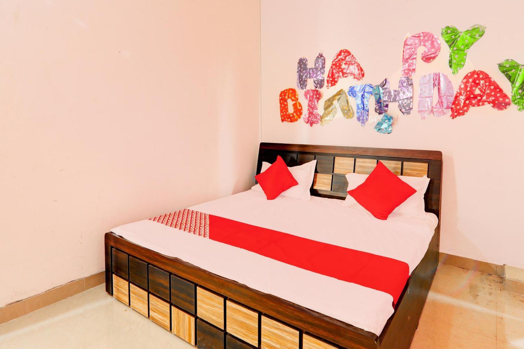 Chinhat Oyo Flagship Shine Hotel מראה חיצוני תמונה